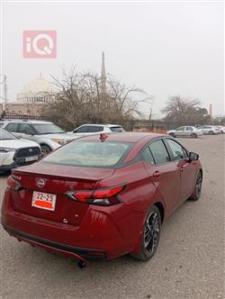 نيسان فيرسا